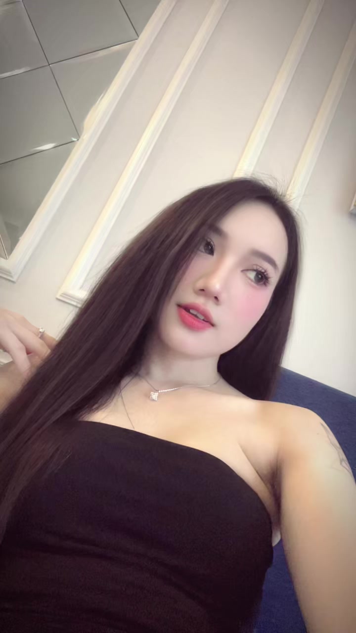 @𝑻𝒉𝒂𝒏𝒉 𝑯𝒂̆̀𝒏𝒈🩵