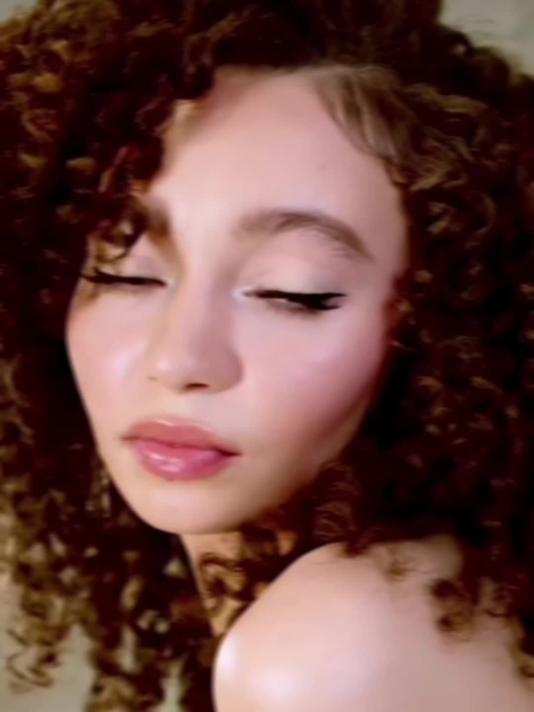 @D1VANAE