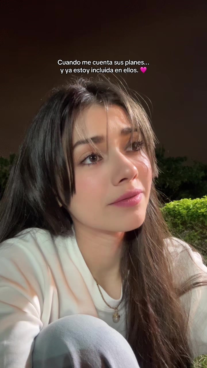 @Elva León