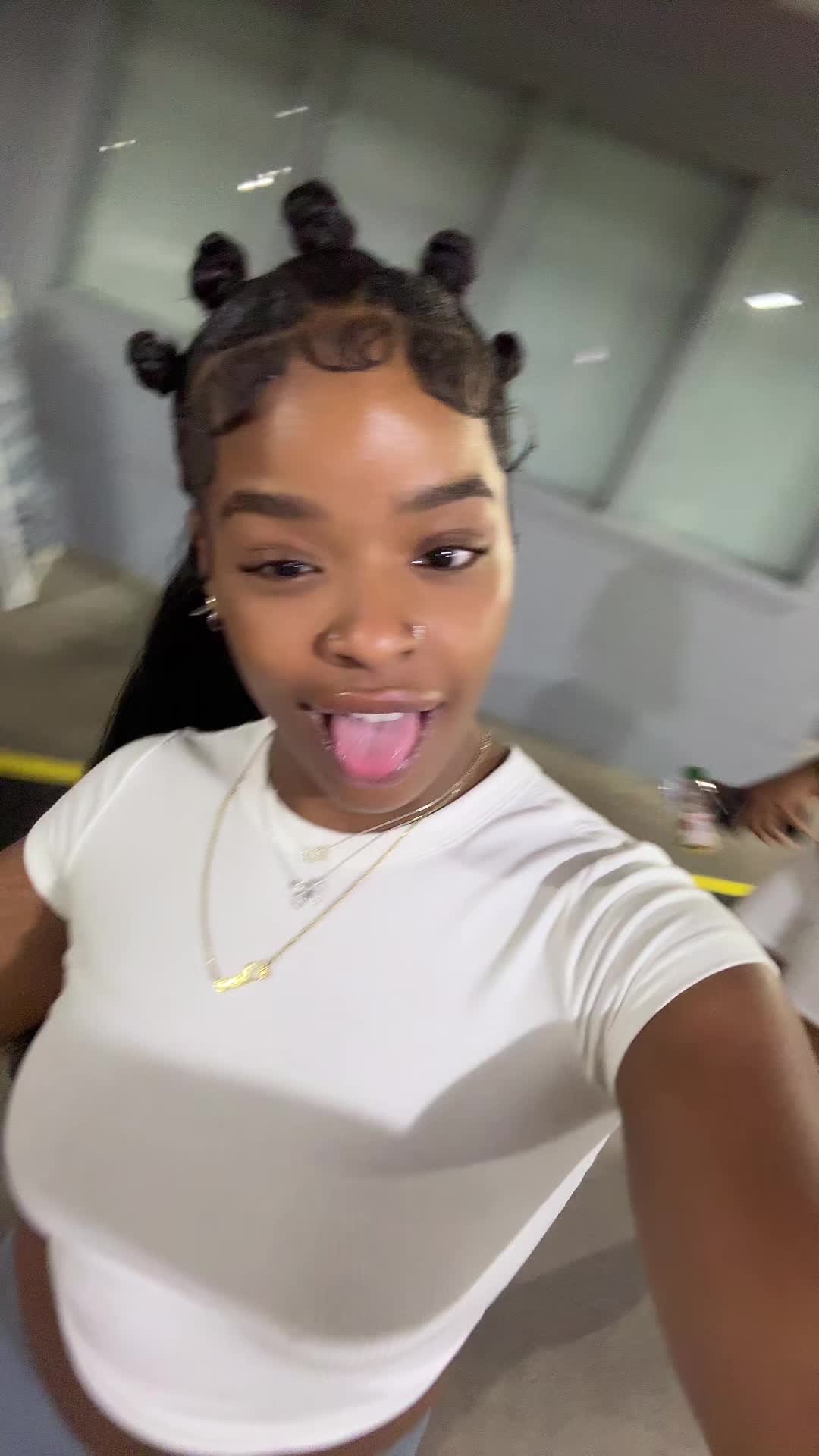 @sirtoura