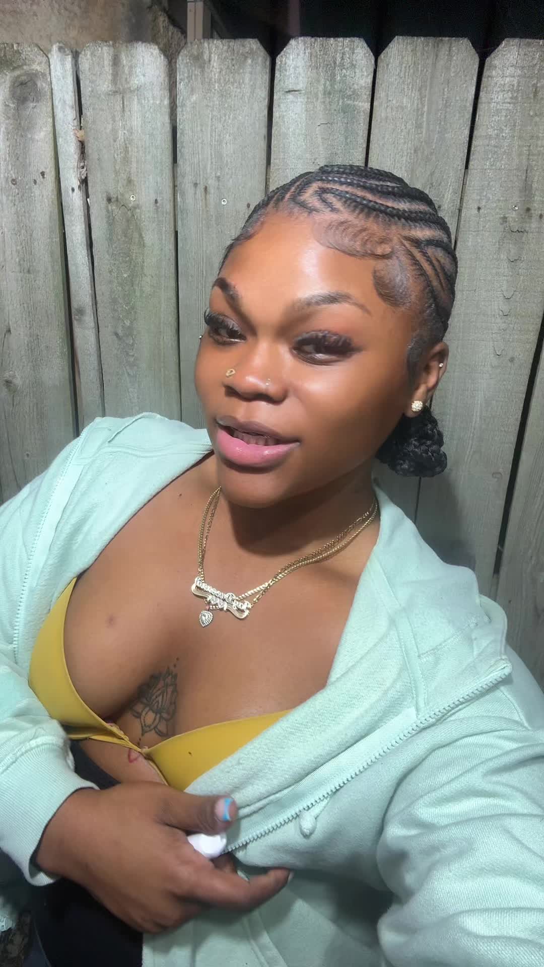 @yallitssjusstay