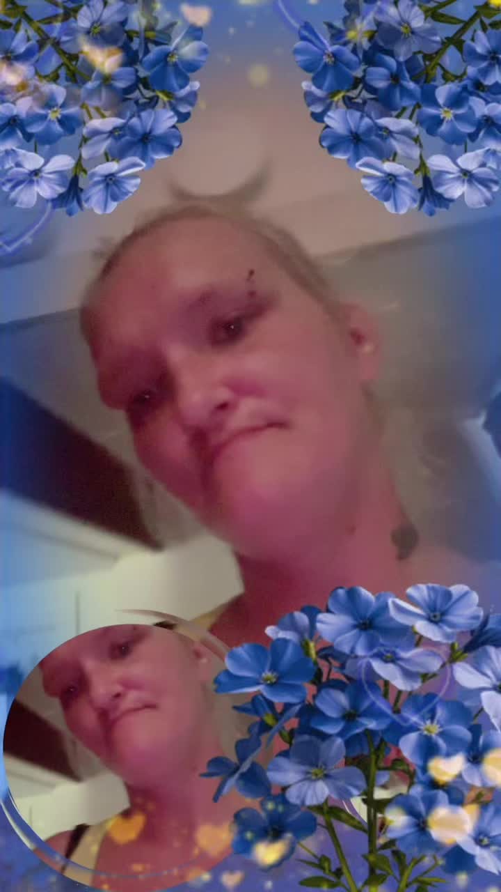 @datgirl_holly_nicholle