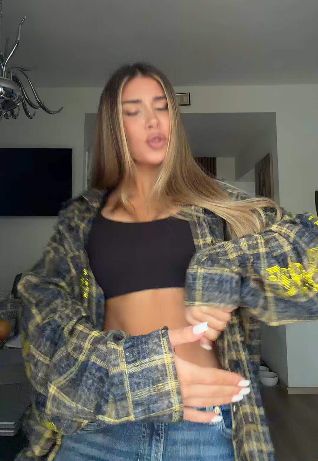 @yaezminn