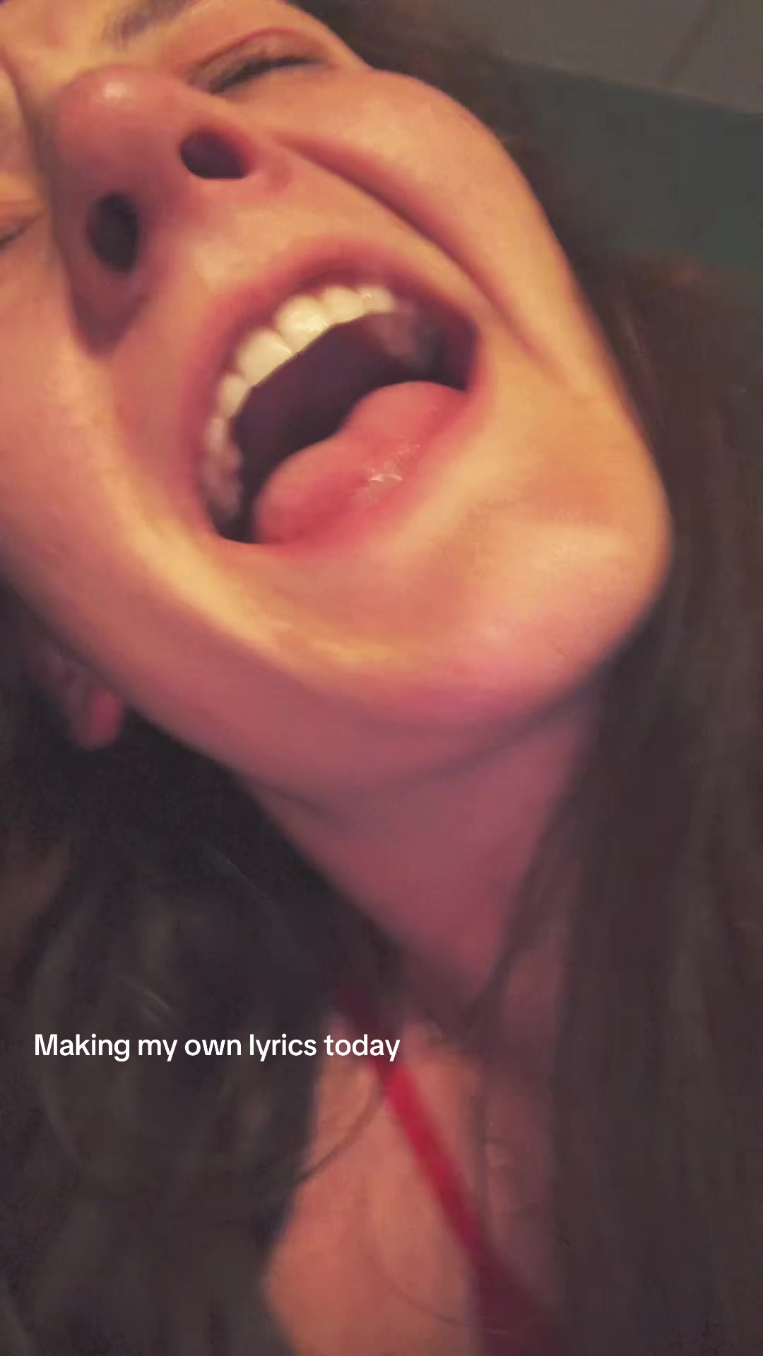 @Maekenzi