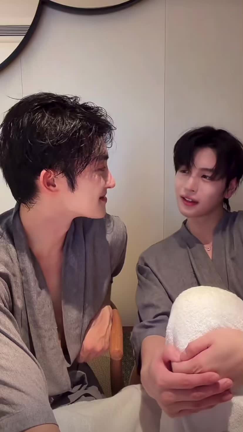 @Ksyy