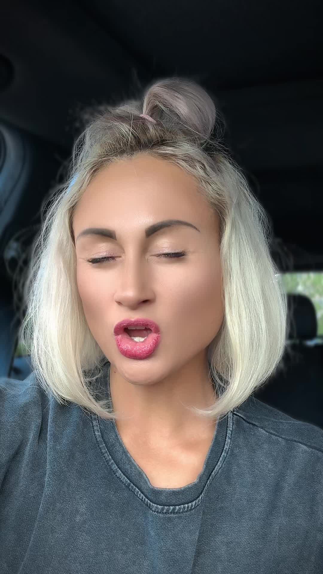 @Mari Корыстная Особа😜