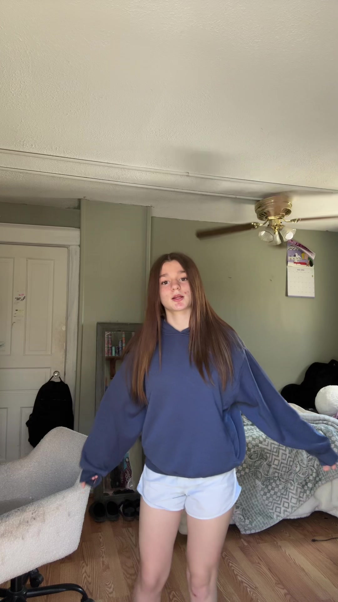@Bella