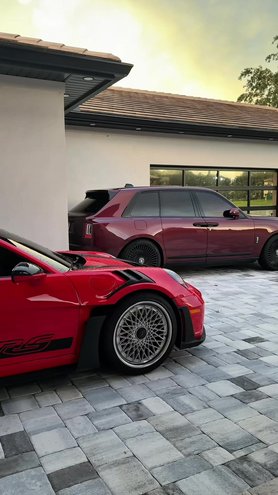 @supercarvicky