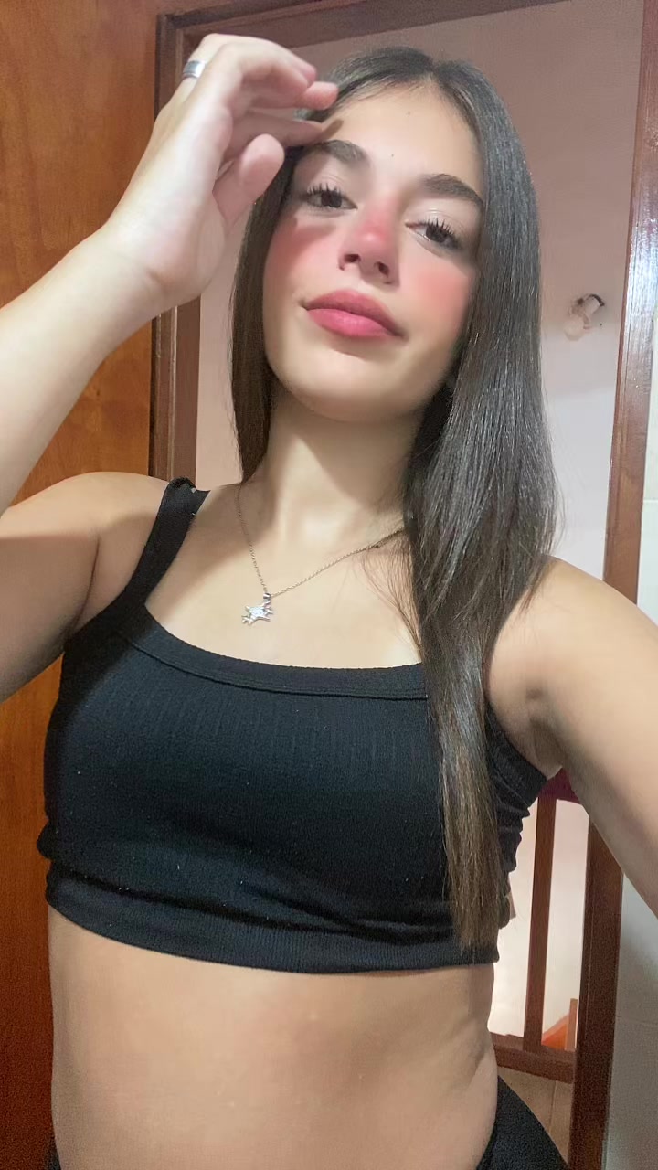 @Vickyy💖