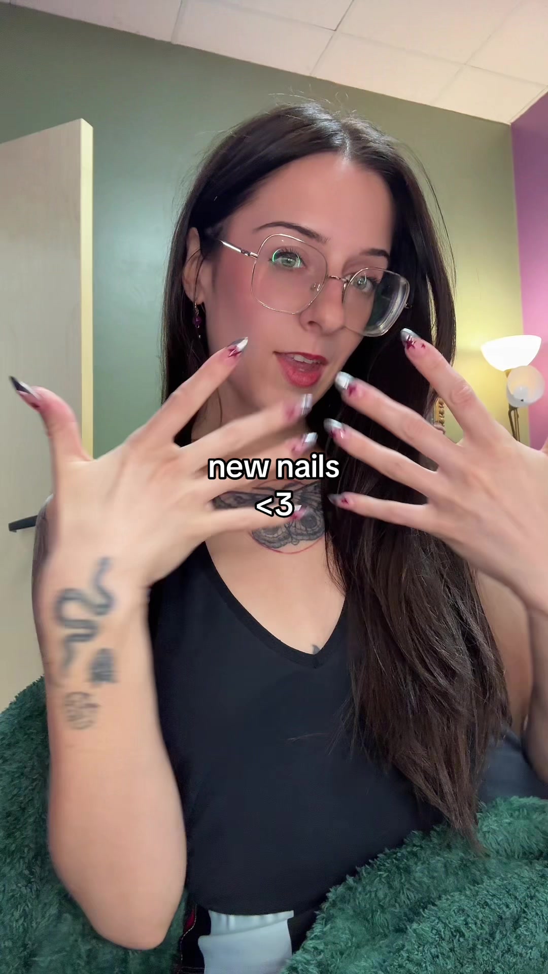 @Rae.L