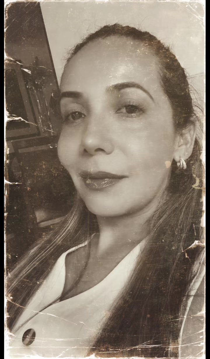 @Angela Paz