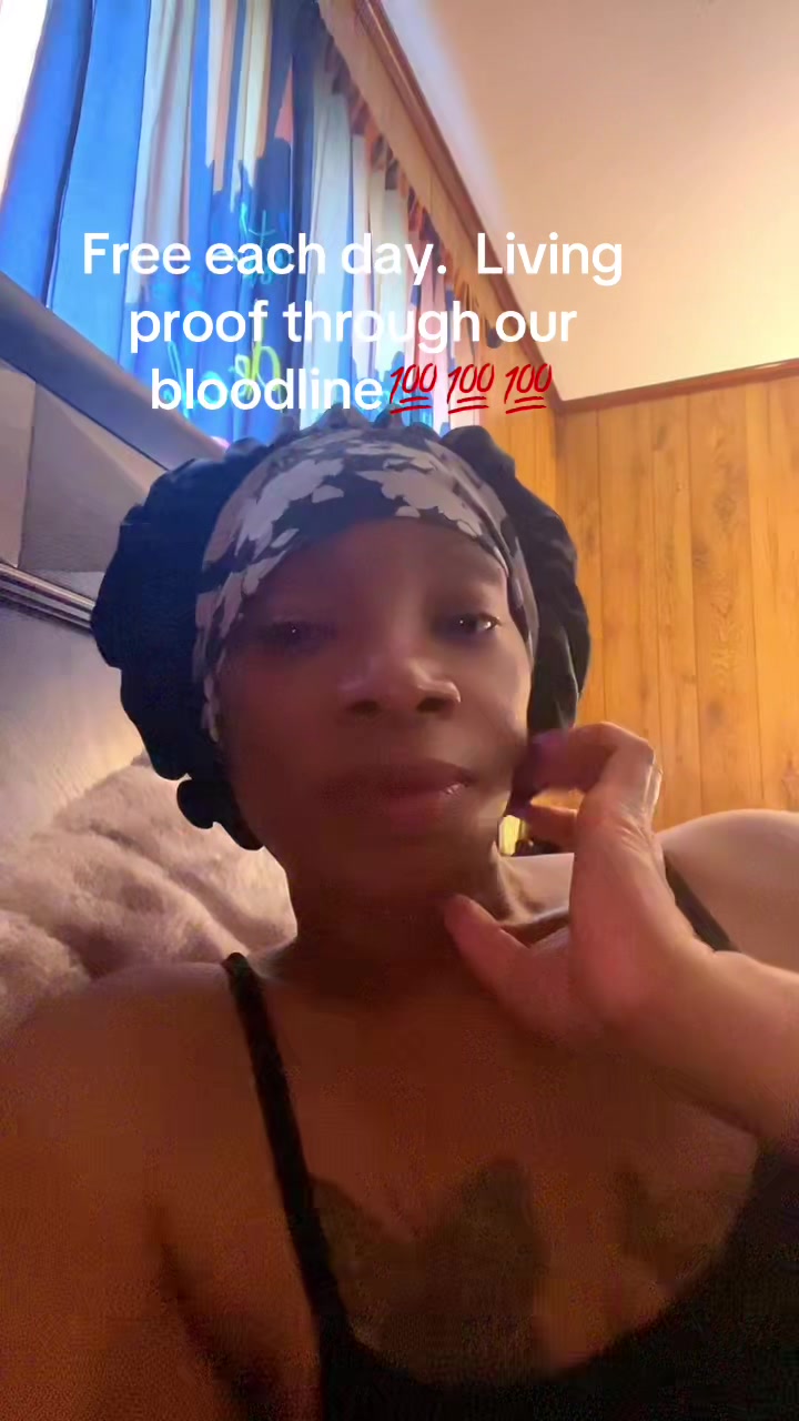 @QueenLawne