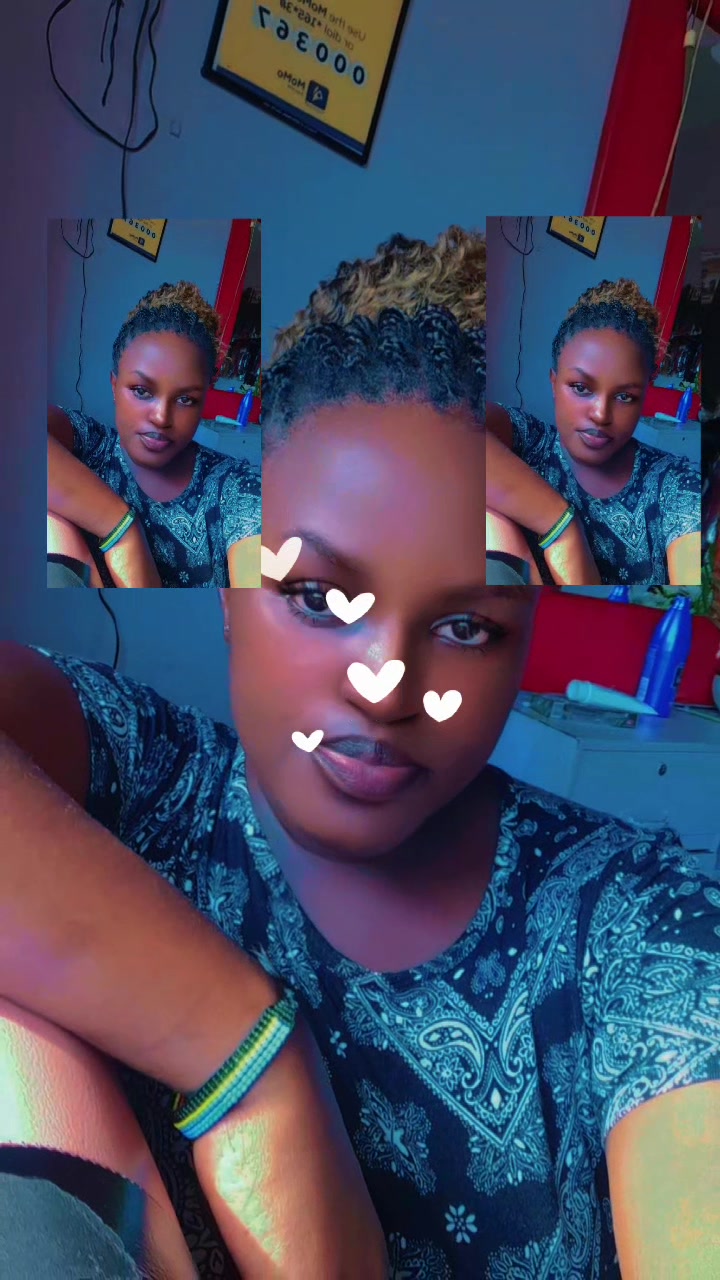@Goldrona🦋💦
