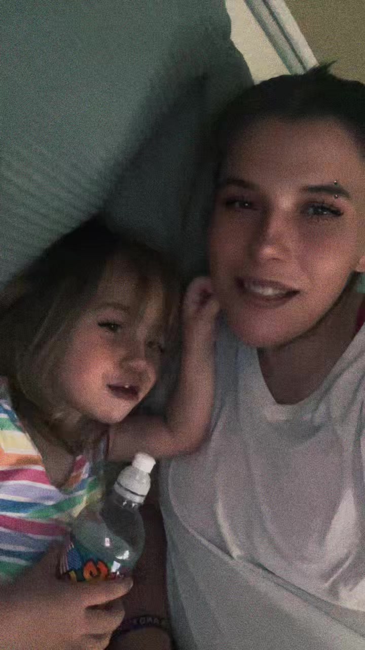 @A_MOM_OF_5_GIRLS
