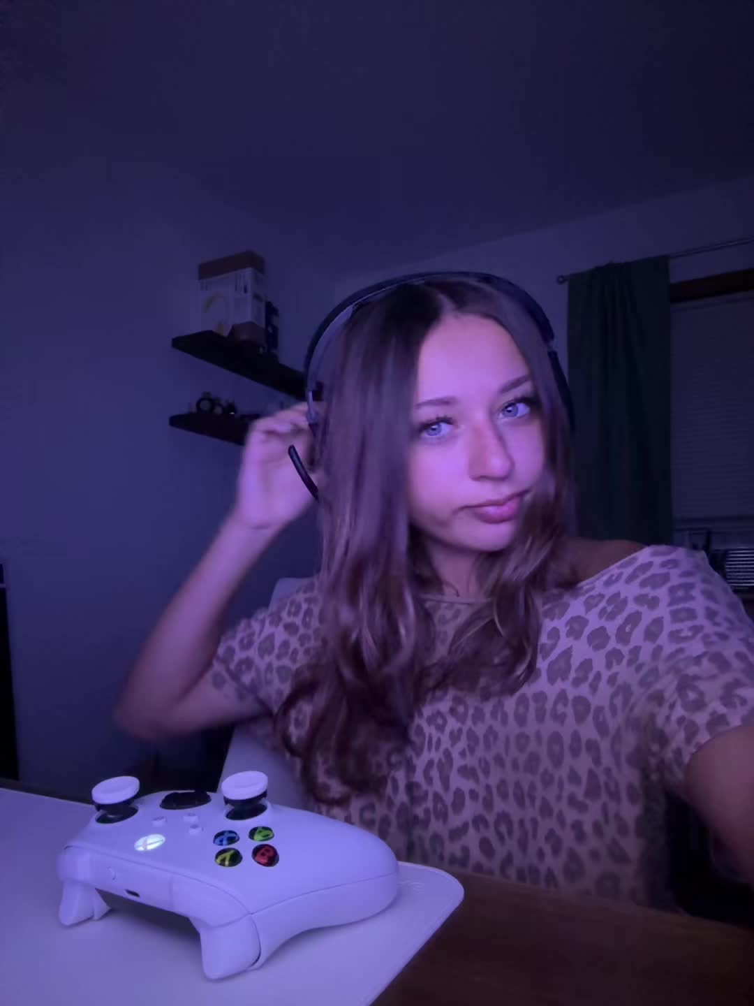@Mynameizzybella