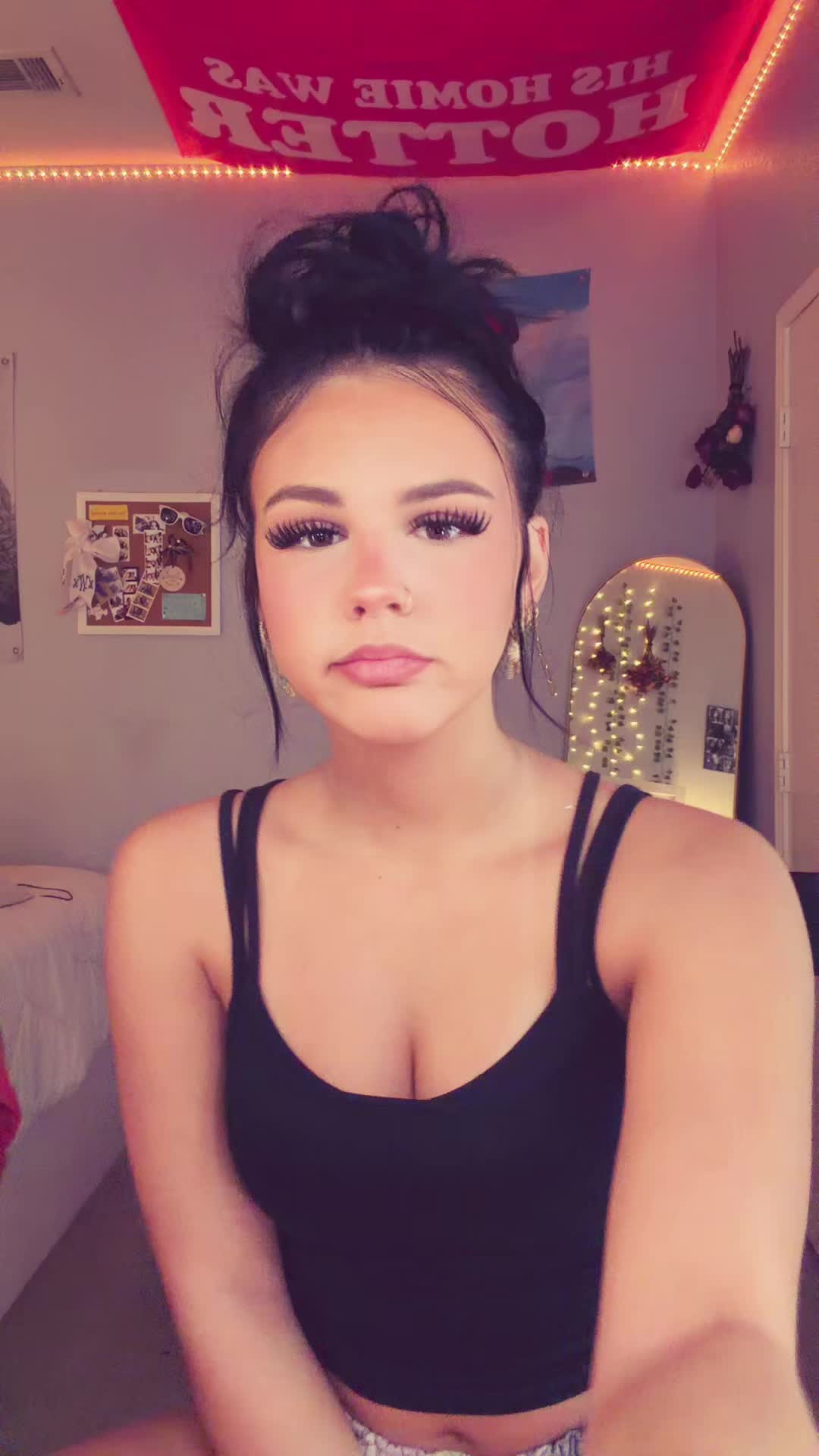 @PresleyLeonor
