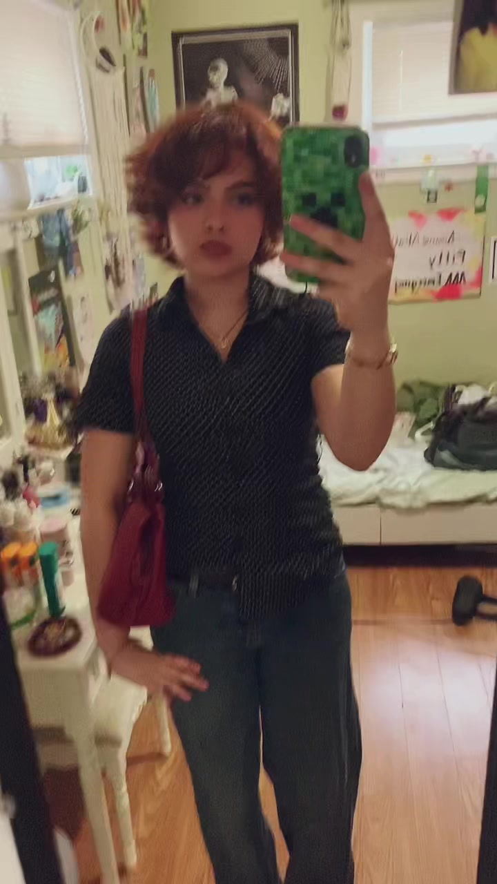 @fionaapplelover_69