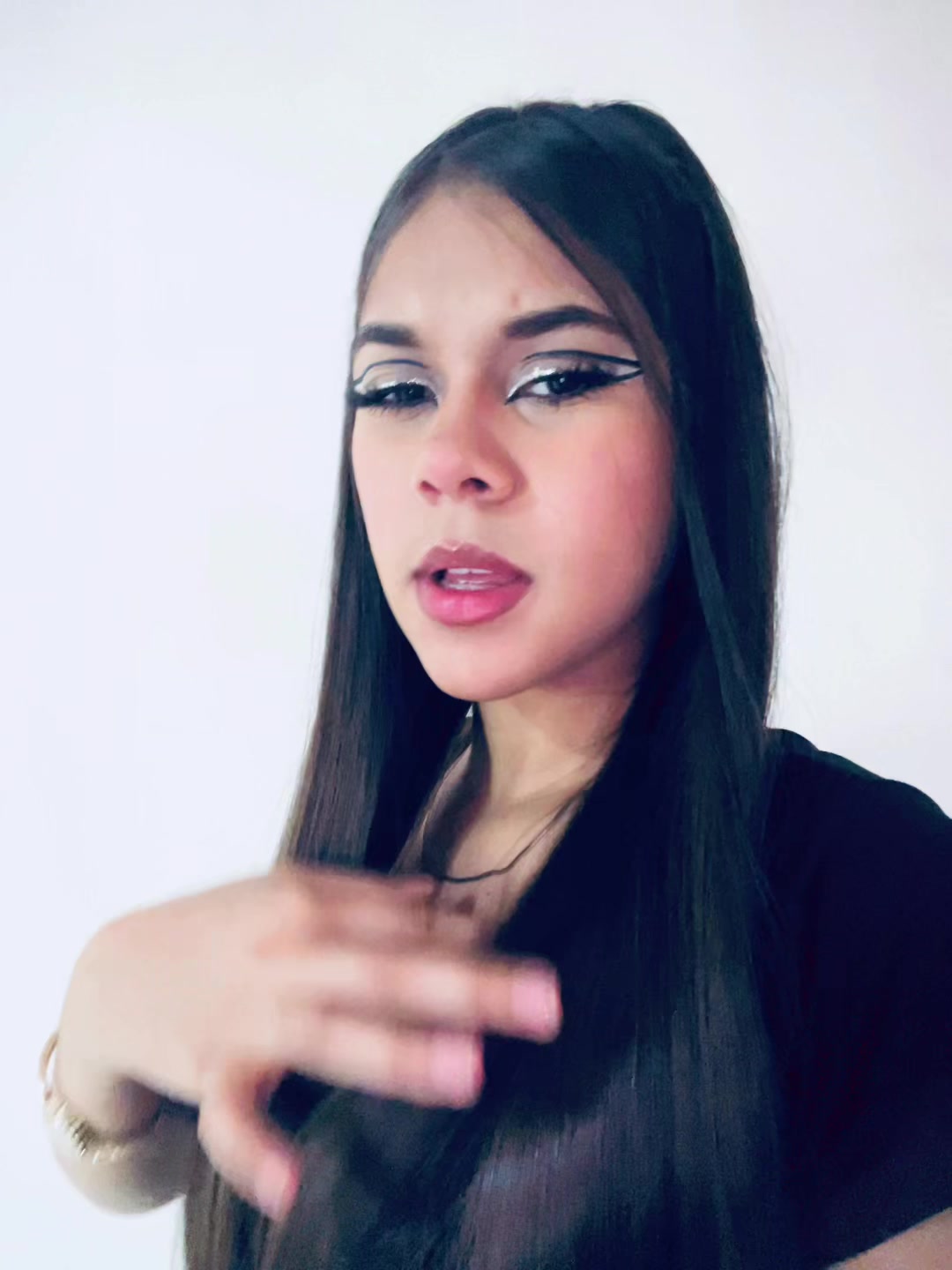 @𝐄𝐦𝐦𝐚
