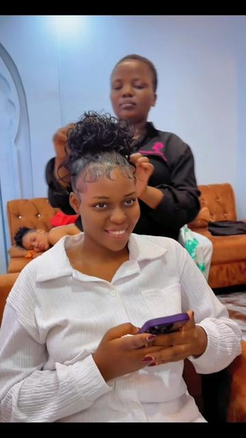 @Browneyez hairstylist
