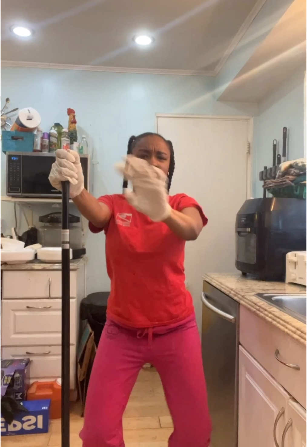 @cgoyae