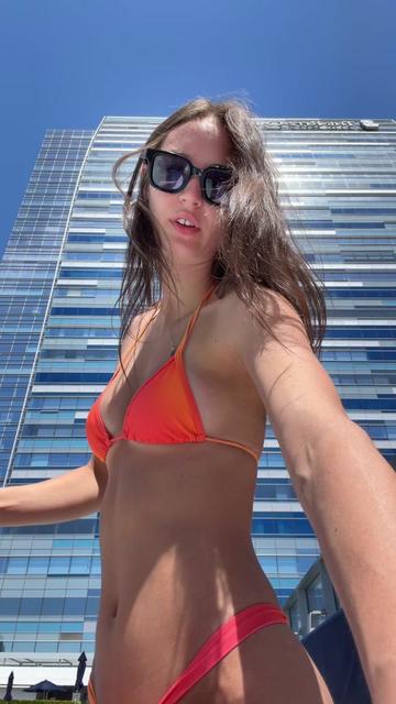 @miakatthebrat