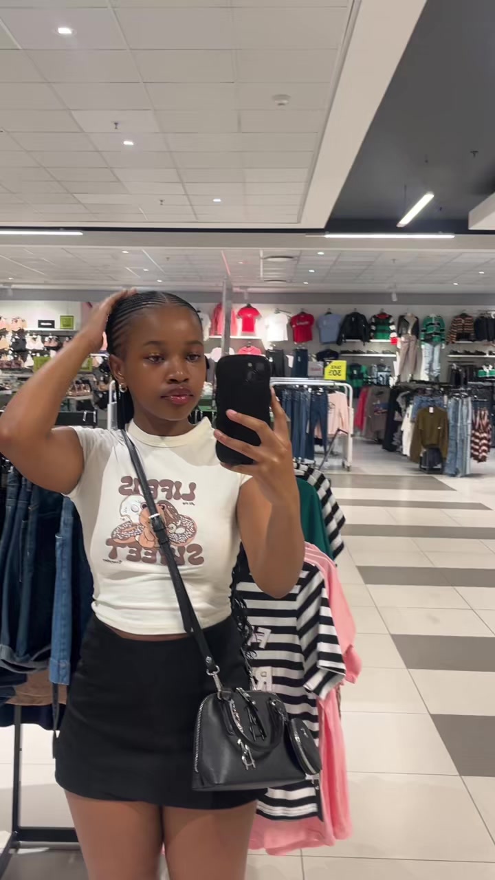 @𝕭𝖔𝖓𝖌𝖔 𝕵𝖔𝖏𝖔