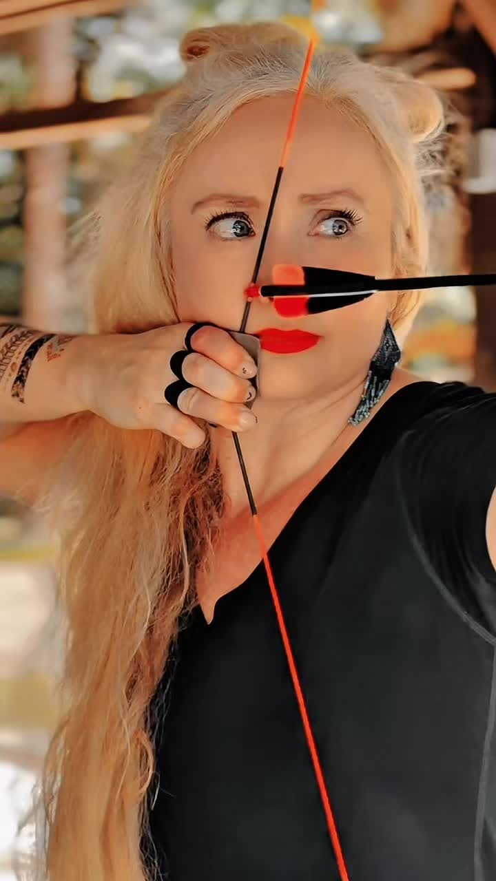 @BarebowGirl