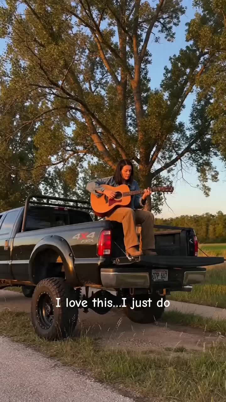 @✞🤠Christina🎸✞