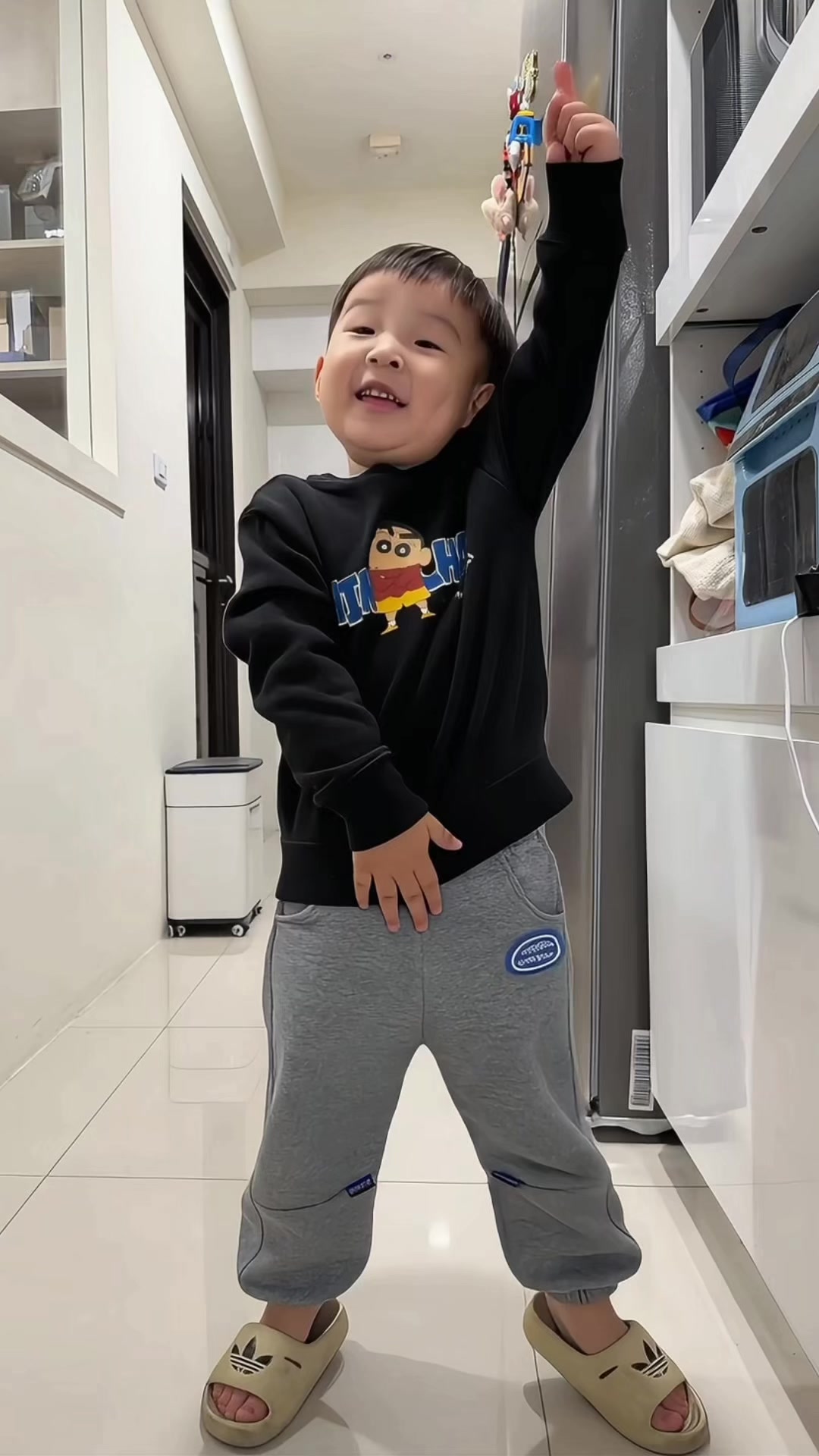 @張霖