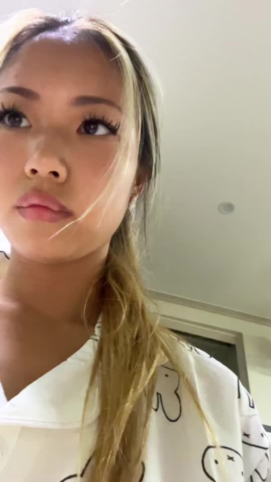 @y