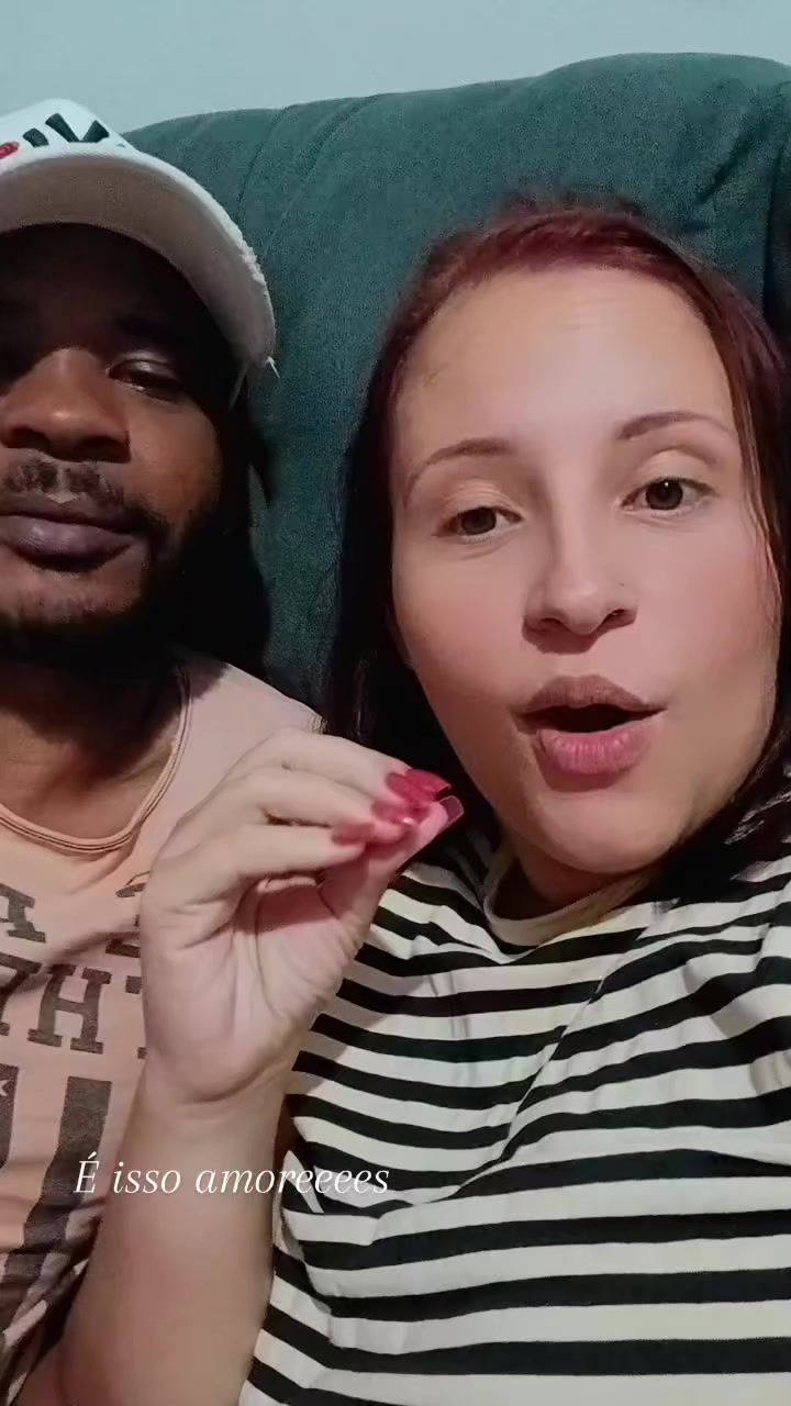 @LaryCastro🧡🦋