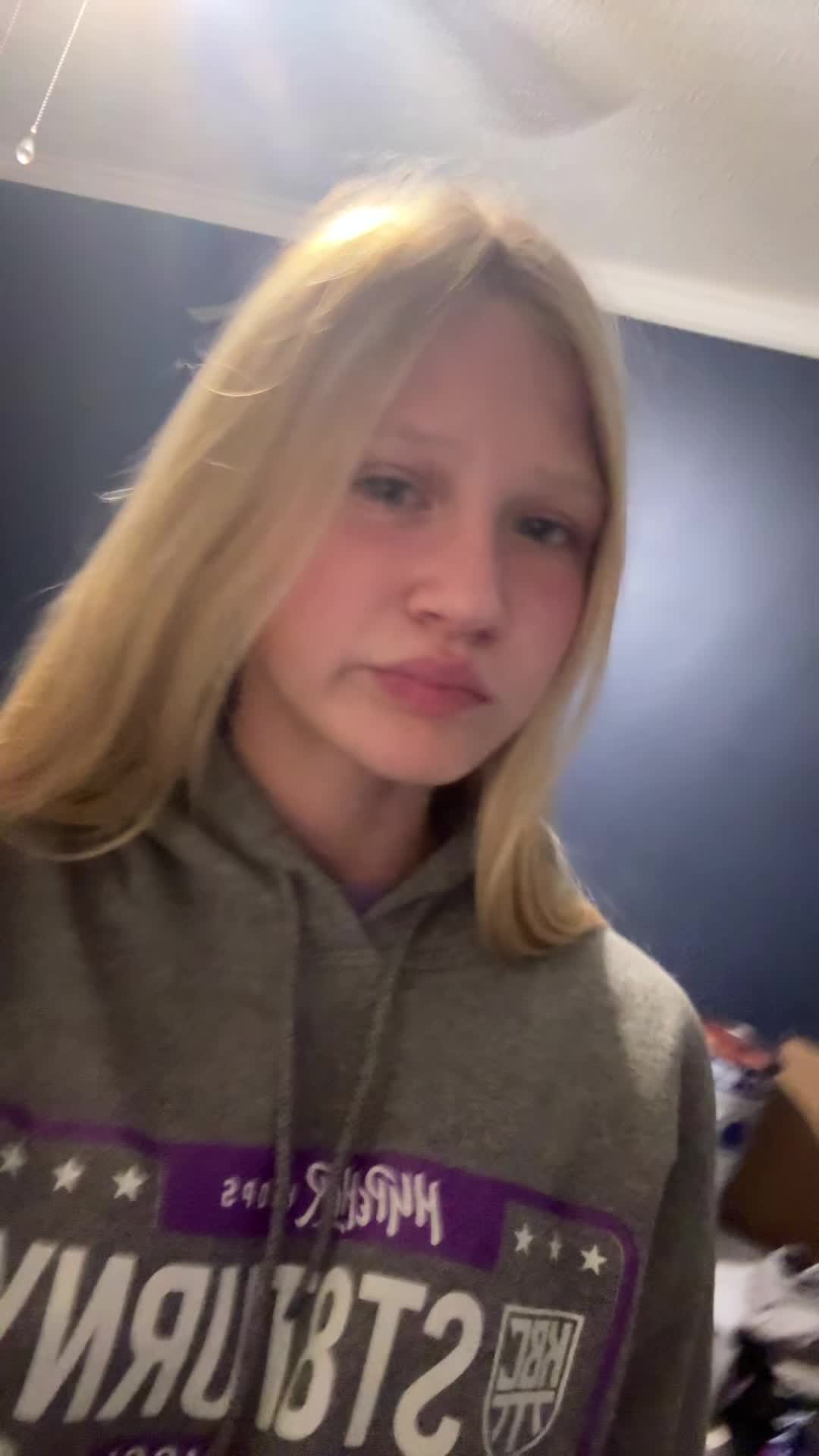 @🥐’Anna😛
