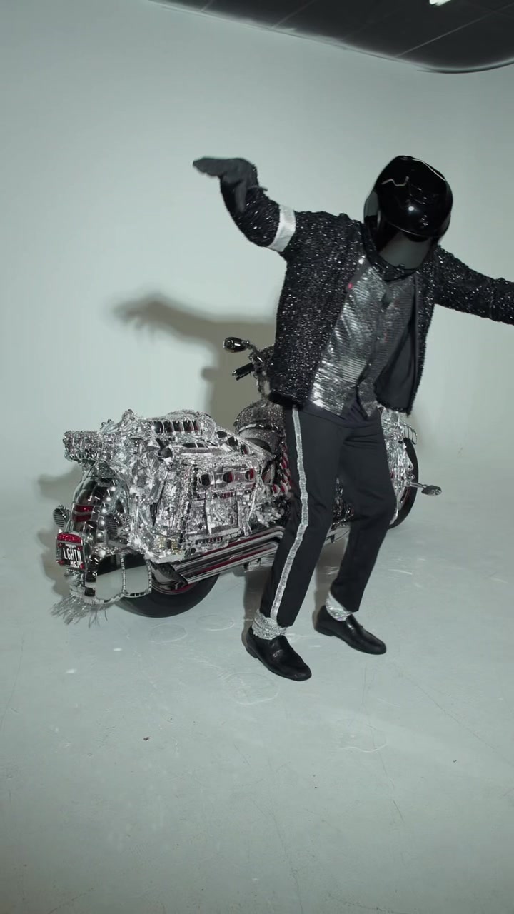 @The-Mystery-Man