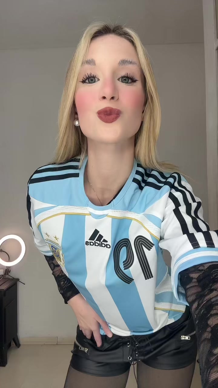 @Isa