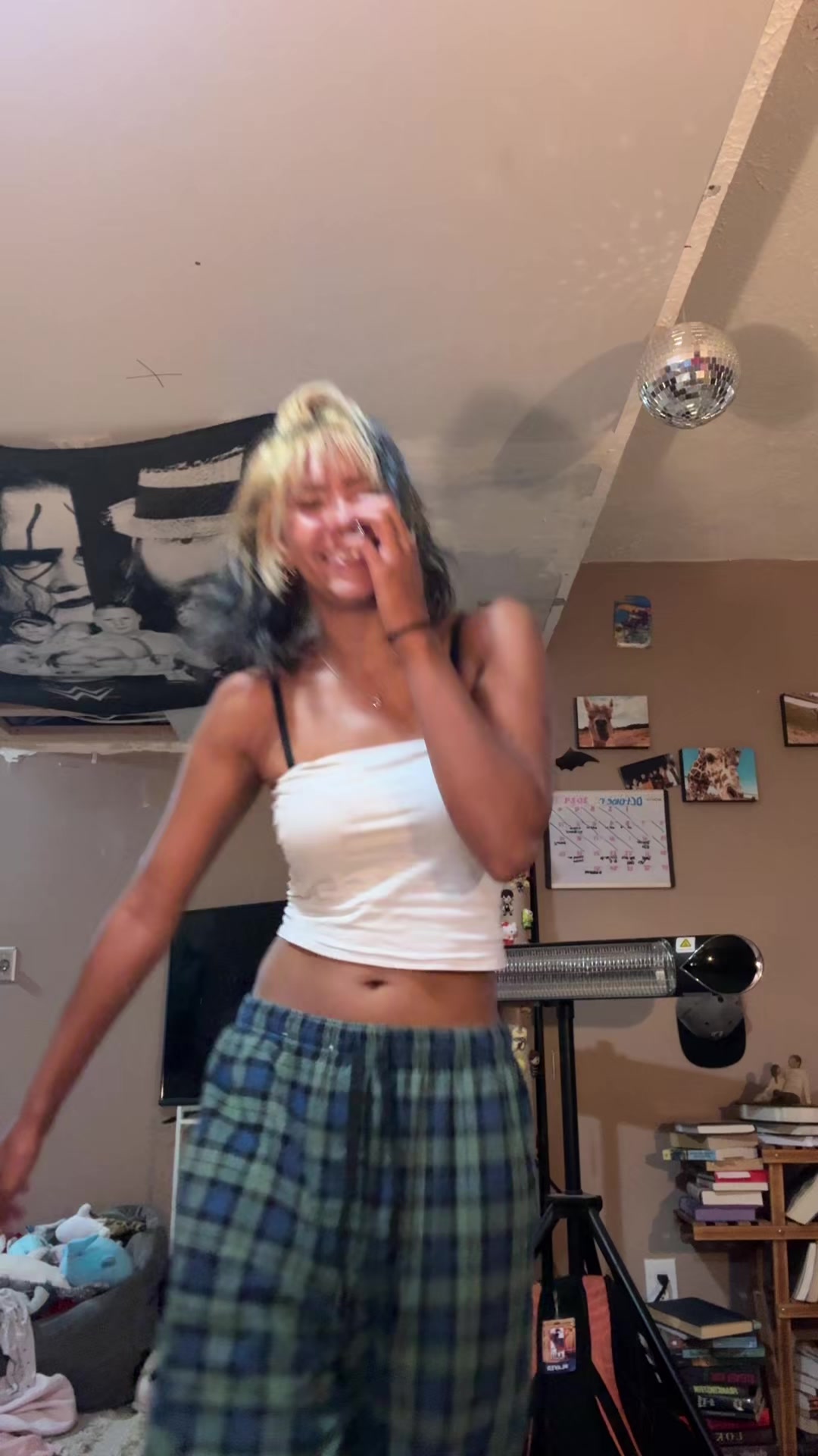 @sammy ૮ • ﻌ - ა