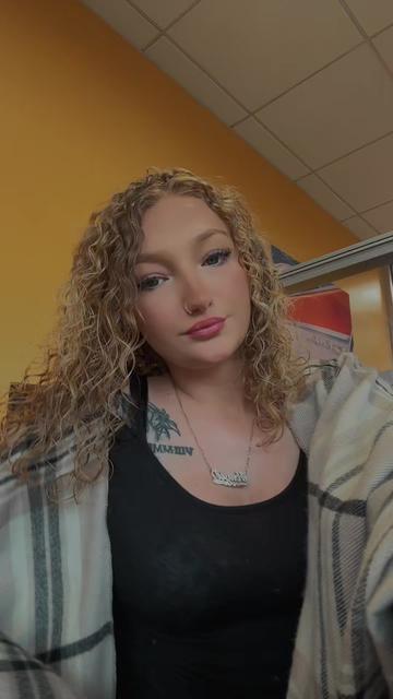 @angiee