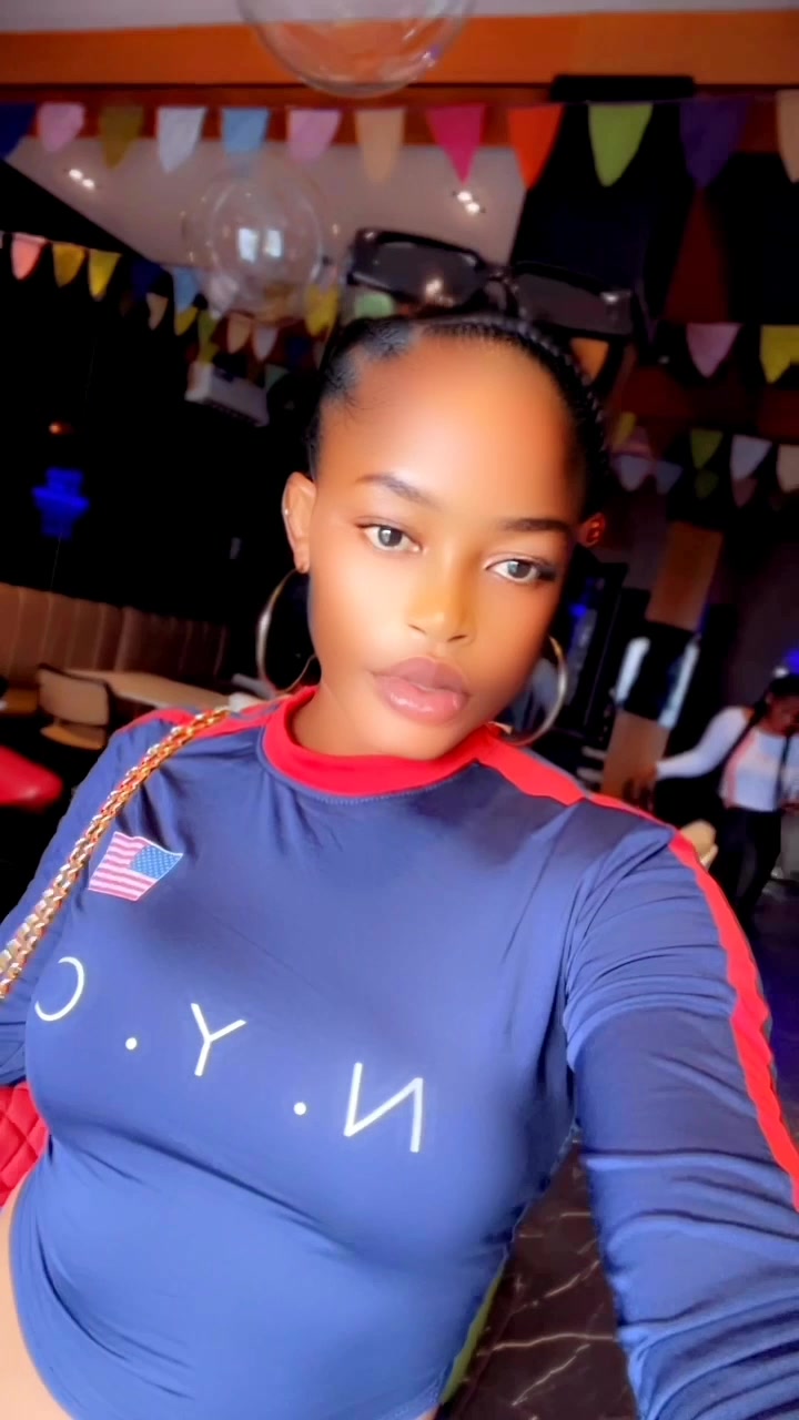 @Oluwabukola🎀💝