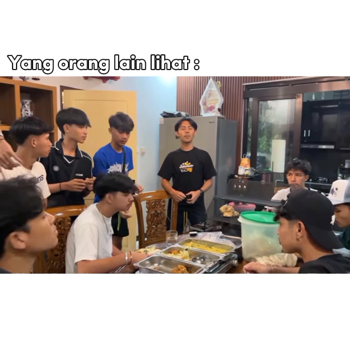 @๐๐๐ฆ_๐ ๐ก๐๐๐ข