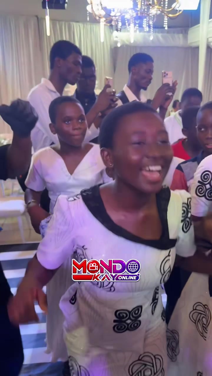@Mondo Kay Online