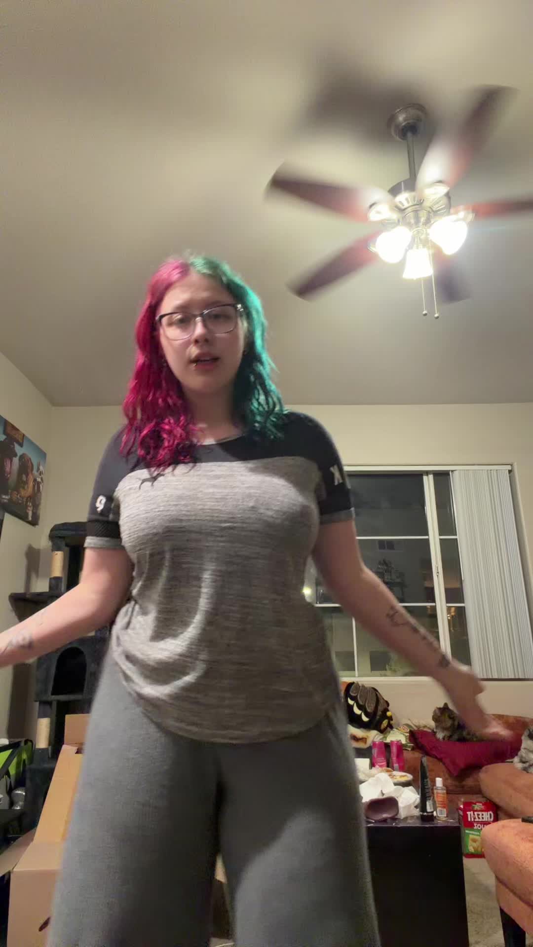 @Misspeachtea1