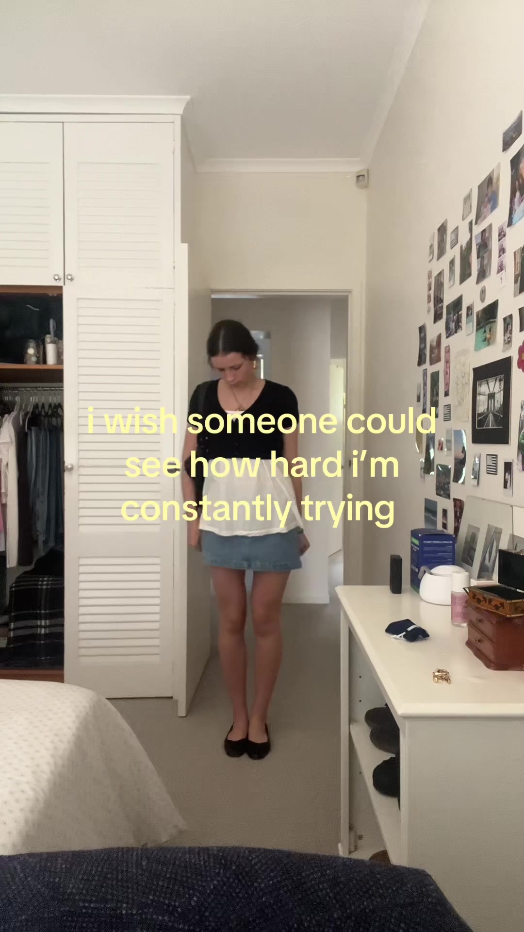 @ℰ