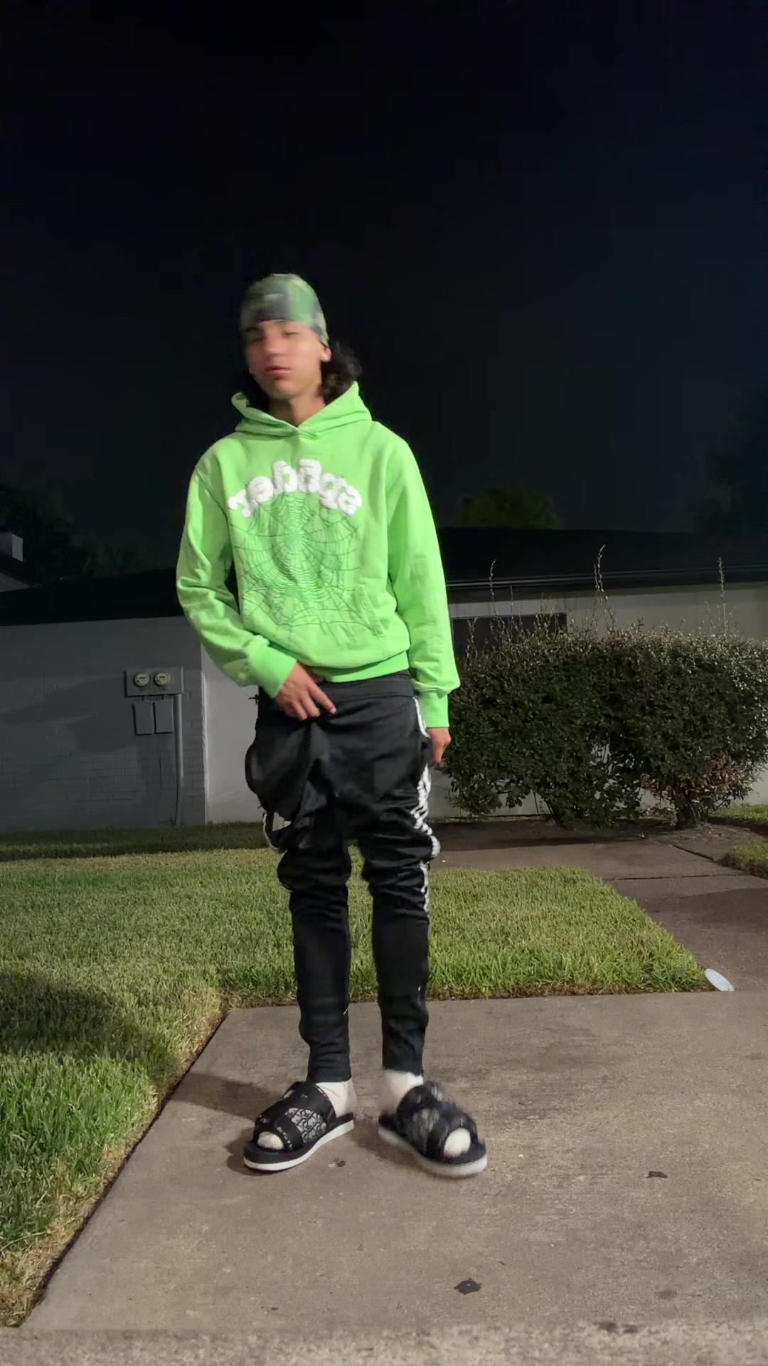 @Zurdo.