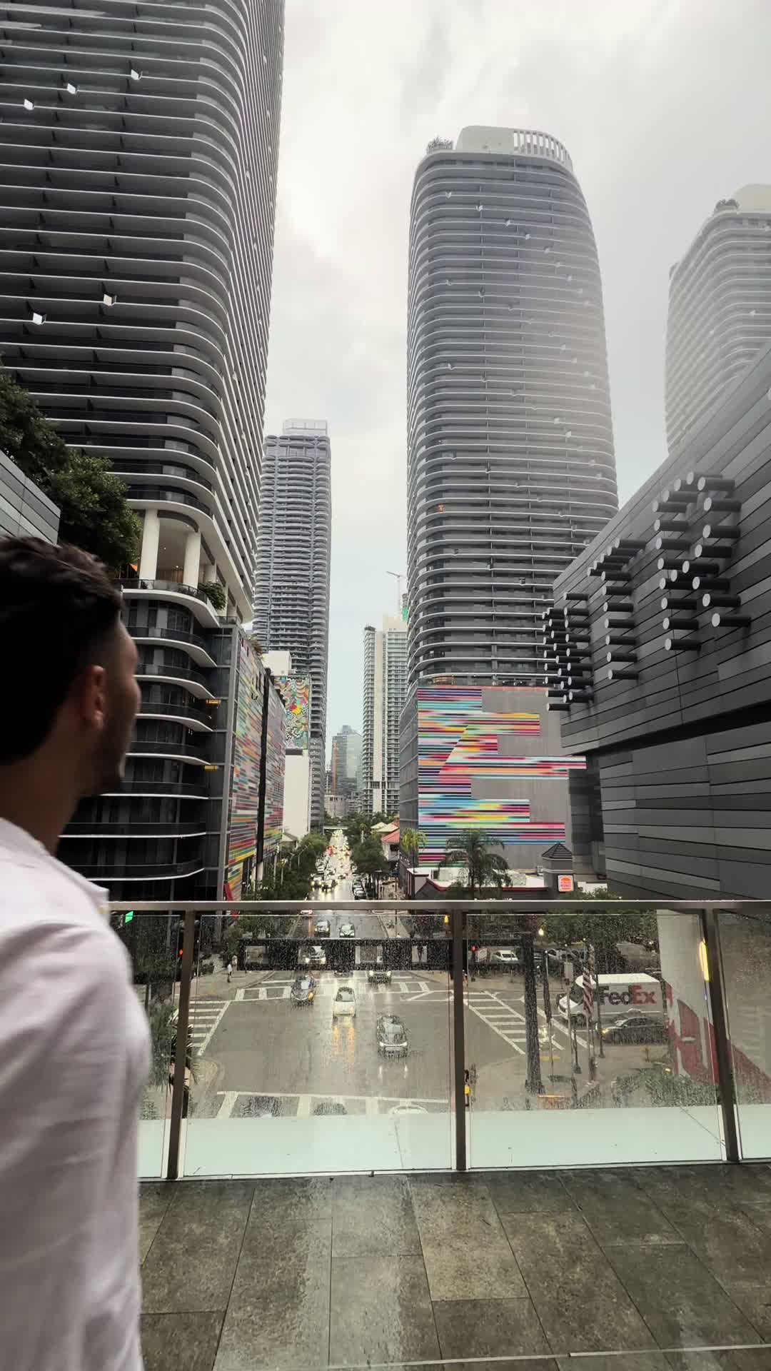 @🇨🇴Sebasti&aacute;n Mart&iacute;nez🇨🇴