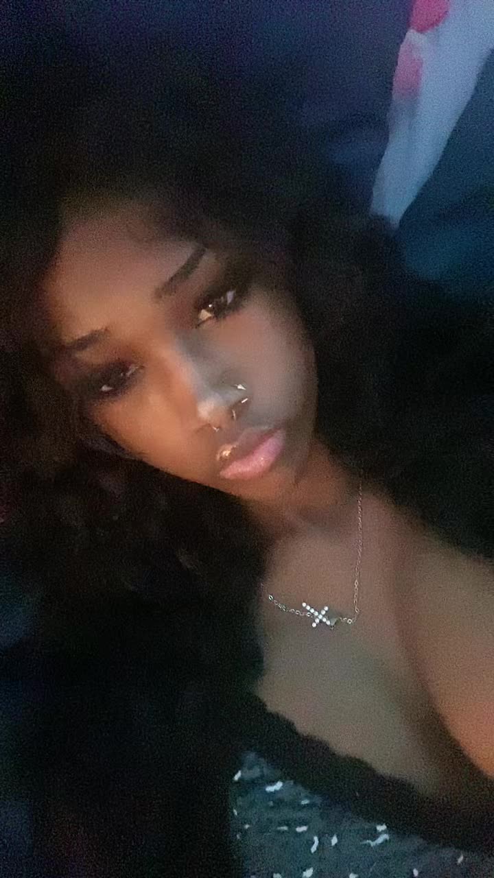 @⃟