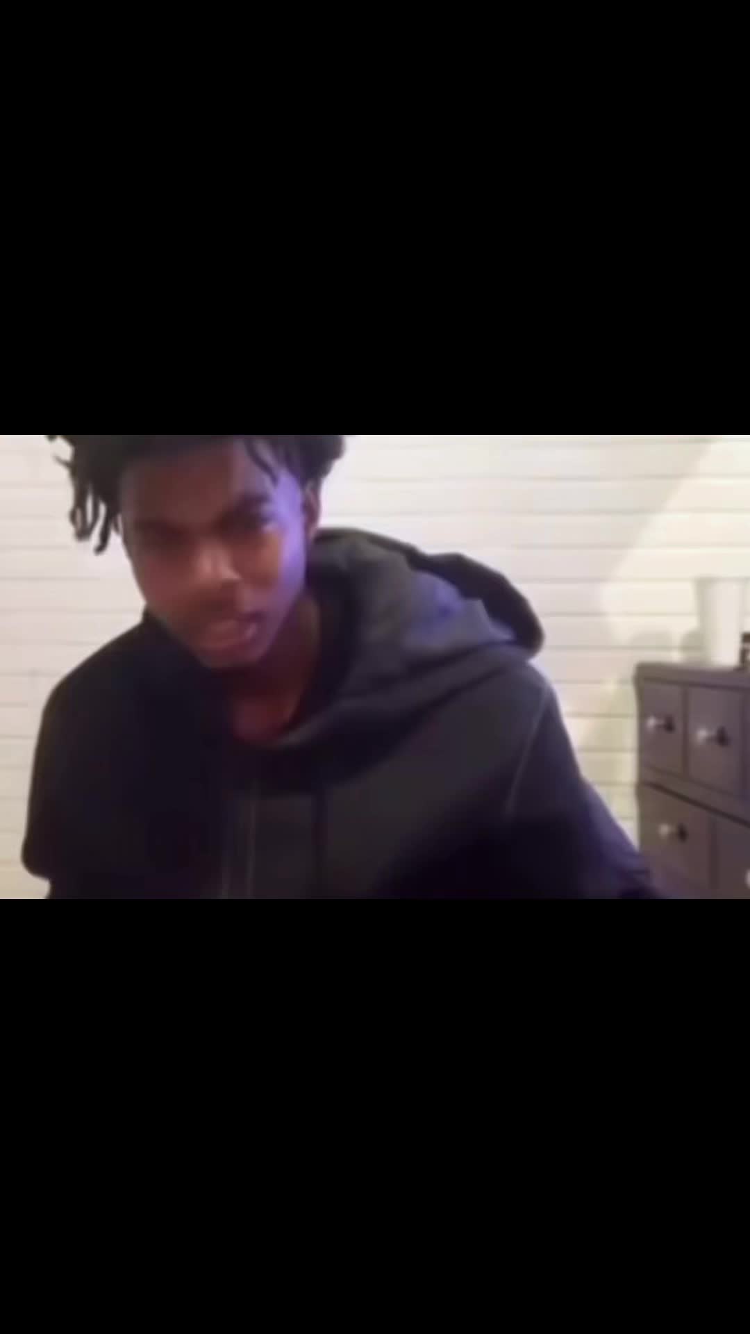 @J💣®️🧲