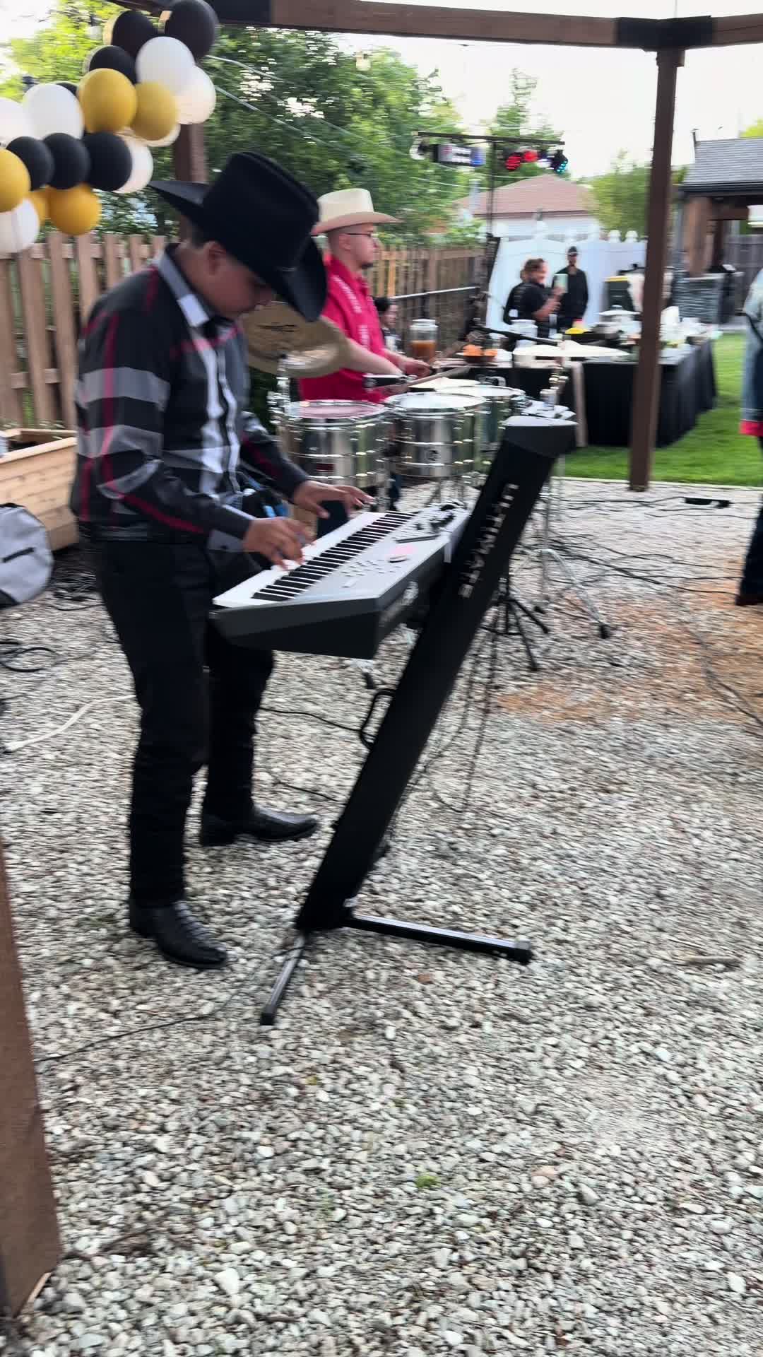 @V&iacute;ctor Alfonso Moreno