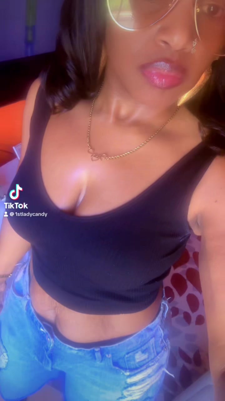 @1stladycandy