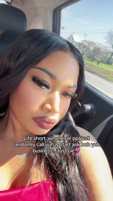 @hoodlebrity