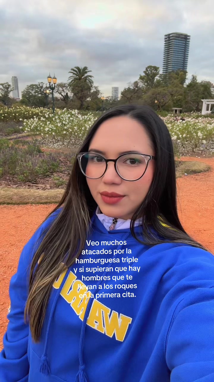 @CarlaLove⚡️🔥