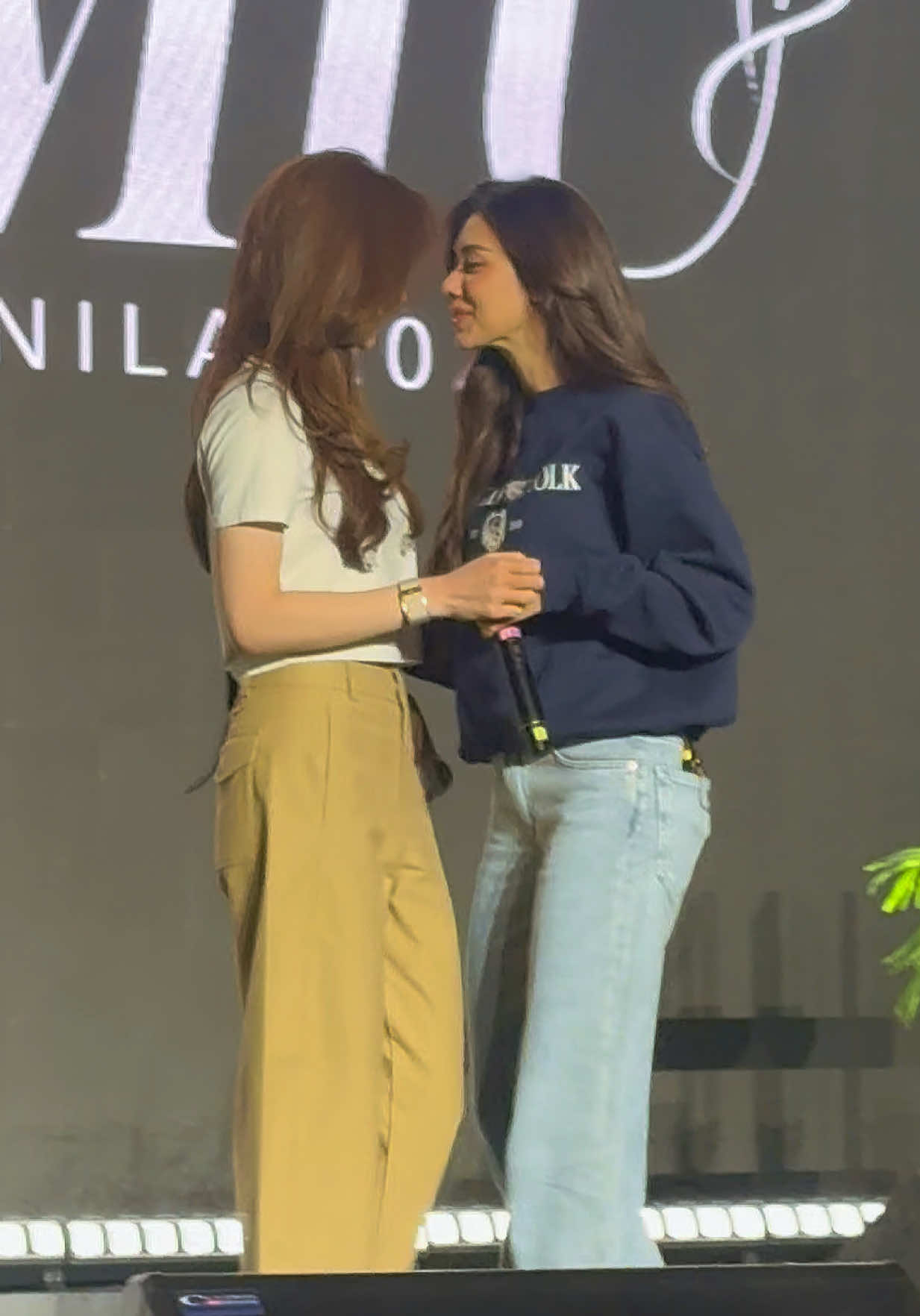 @ᵖˡˢ Joan Therese ˚⊹♡